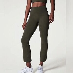 SPANX Sz XS Dark Palm Olive Green Booty Boost Active Ankle Flare Yoga Pant